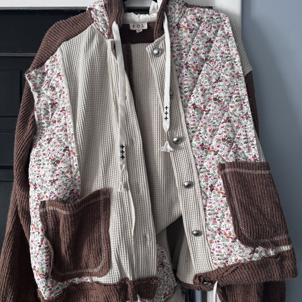 NEW (TAGLESS) Floral Patchwork Jacket with Brown Accents